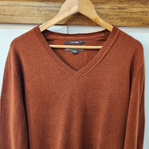 Eddie Bauer Sweater Mens TL Rust Red V Neck Cotton Cashmere Vintage Knit - Picture 2 of 11